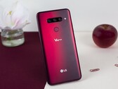 The LG V40 ThinQ is, like most recent LG flagships, a great device with a few shortcomings. (Source: AndroidPIT)