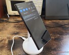 15 W Syncwire 2-in-1 Mag360 wireless charging stand now on sale for $39 USD