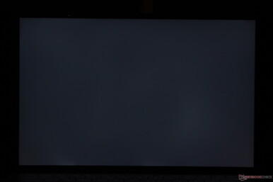 Minimal uneven backlight bleeding