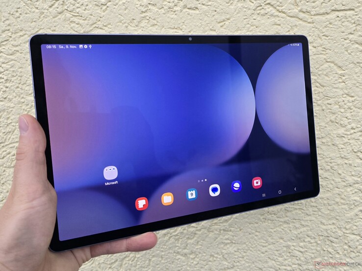 Samsung Galaxy Tab S10 Plus Notebookckeck review (image source: Marcus Herbrich)