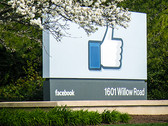 Facebook and privacy violation cases may as well be best mates at this point. (Source: Hillary Fox)