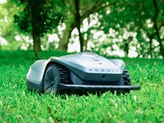 The Hookii Neomow X robot lawn mower is now crowdfunding on Kickstarter. (Image source: Hookii)
