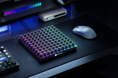Keychron’s latest macro pad offers 100 freely programmable keys.
