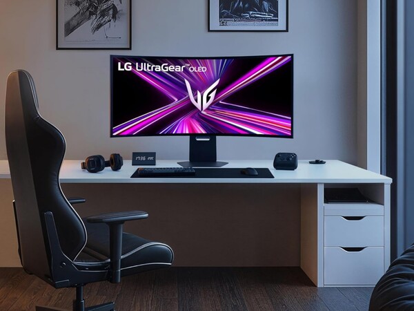 LG 45GX950A 45-inch 5K2K OLED gaming monitor on desktop is shown (Image source: LG with edits)