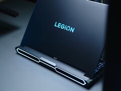 The Gen 10 Lenovo Legion Pro 7i weighs 2.643 kg (5.83 lbs.).