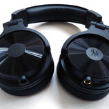 Stylish faceplates. (Image source: Notebookcheck)