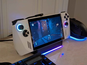 Razer Handheld Dock Chroma (image source: Notebookcheck)
