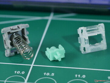 Wooting Lekker Tikken switch disassembly — there is a thin layer of lubricant on the switch rails, but not too much that they feel sluggish. (Image source: Julian van der Merwe / Notebookcheck)