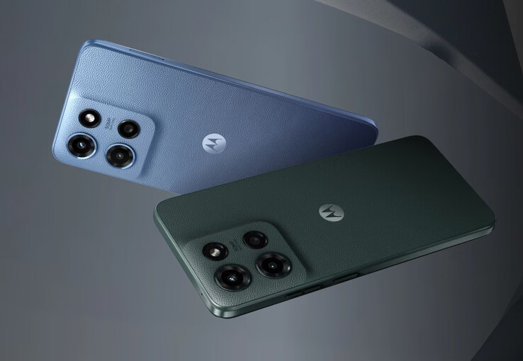 The new Moto G comes in Forest Grey and Sapphire Blue colour options. (Image source: Motorola)