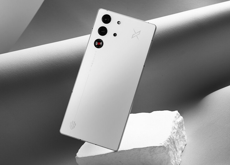 The 10 Pro's latest colorway. (Source: RedMagic)