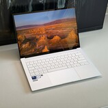 Fujitsu LifeBook U9311X i7 LTE - Notebookcheck Reviews Collection