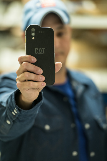 CAT S61 in hand