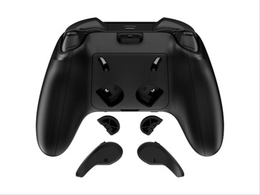 Swappable back buttons on the Clutch Talon controller.