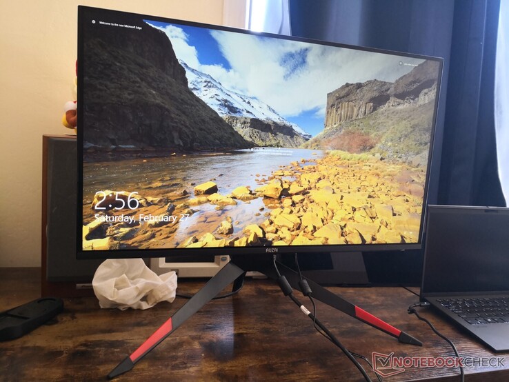 Great first impressions out of the box in terms of design and weight