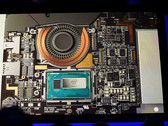 Microsoft Surface Pro 3 with Intel Core i7 processor - inside view
