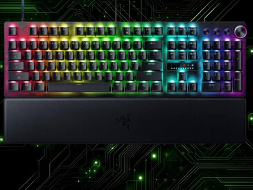 Razer Huntsman V3 Pro 8KHz black full size gaming keyboard (Image source: Razer PR with edits)
