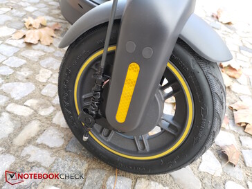 Ninebot Max G2 pre-production review in French journal. (Google  translated.) : r/ElectricScooters