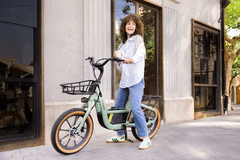 The Segway Muxi electric bike can handle up to 416 lbs (189.6 kg) of maximum payload 
