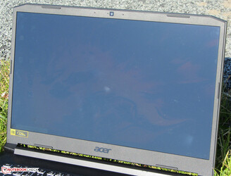 The Nitro outdoors (photographed in bright sunshine; direct sunlight)