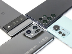 Review Nothing Phone 1 Transparent Designer Piece At Mid Range Price Notebookcheck Net Reviews