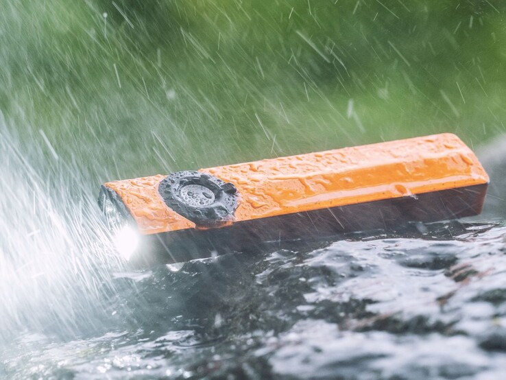 The Olight ArkPro Ultra comes with IPX7-rated water resistance.