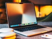 Apple is said to revise the "Liquid Glass" design in macOS 27.