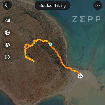 Activity tracking works reliably, and a map can be displayed during outdoor activities