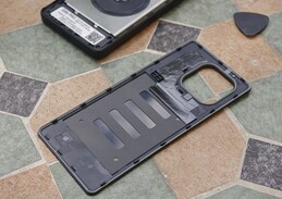 Gigaset GS6 Pro Review: Featuring a Removable Back Cover and Battery