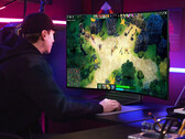 The Flex TV goes from flat to 900R curvature (image: LG)