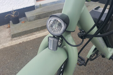 Front light on the Touroll B2 e-bike