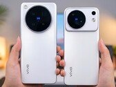 Images currently circulating highlight the design differences between the Vivo X500 Pro models (left) and the Vivo X500.