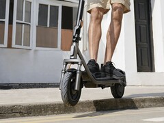 Xiaomi’s Electric Scooter 6 Lite (pictured) will be released in markets worldwide. (Image source: Xiaomi)
