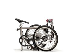 The VELLO Bike+ Titanium has a theoretically infinite range thanks to self-charging technology. (Image source: VELLO)