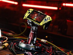 The Cyberpunk 2077-themed Asus ROG Xbox Ally X was made by AK Mod.