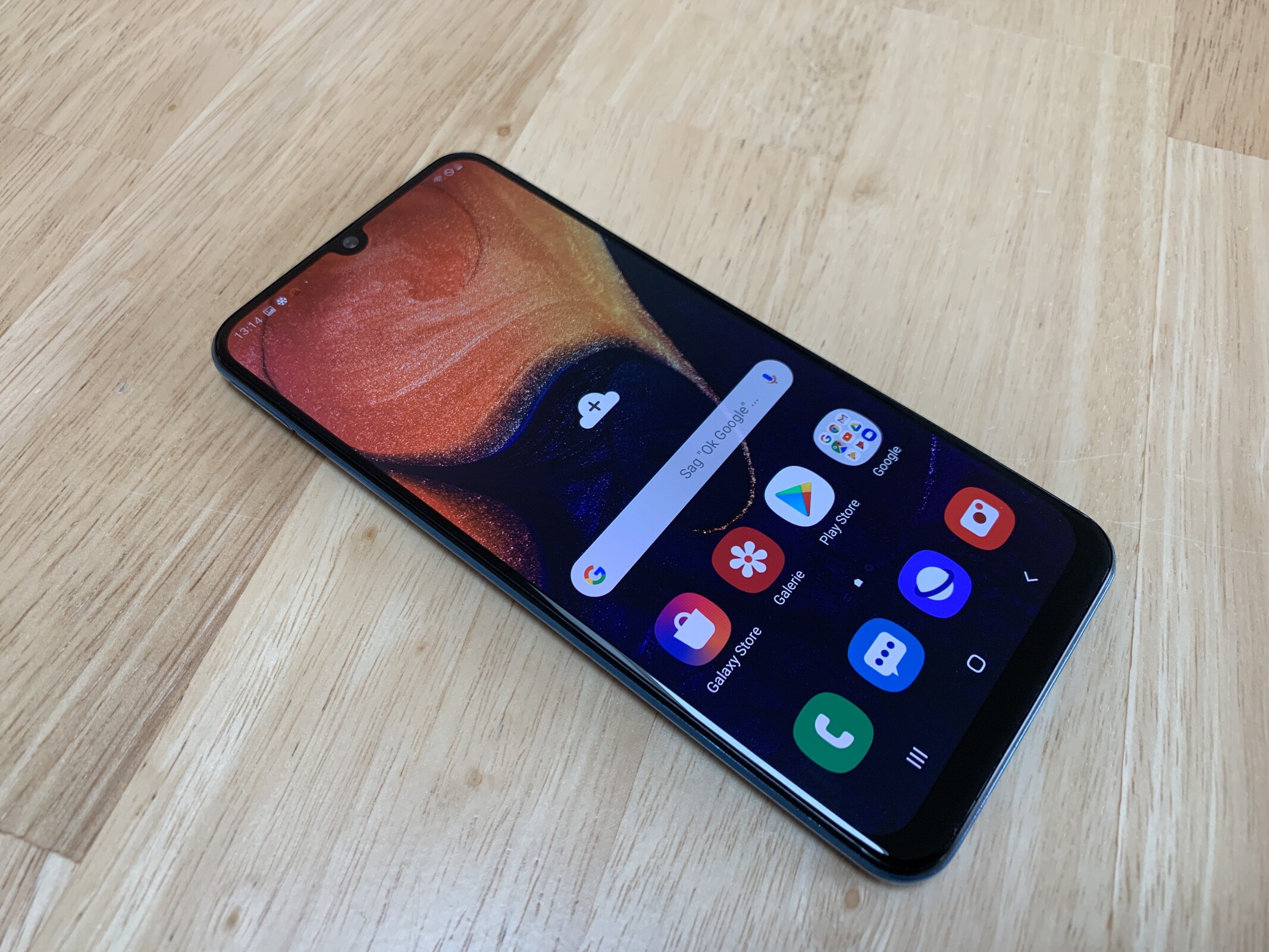 samsung galaxy a50 smartphone review
