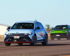 The Hyundai Ioniq 5 N easily beat the Lamborghini Urus and the other ICE cars in CarExperts's drag and roll races. (Image source: CarExpert on YouTube - screenshot)