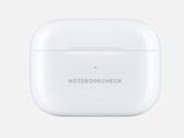 Apple now offers custom engraving for its AirPods and AirPods Pro earphones. (Source: Notebookcheck)