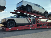 Cybertrucks are being shipped out (image: bumpty/Reddit)