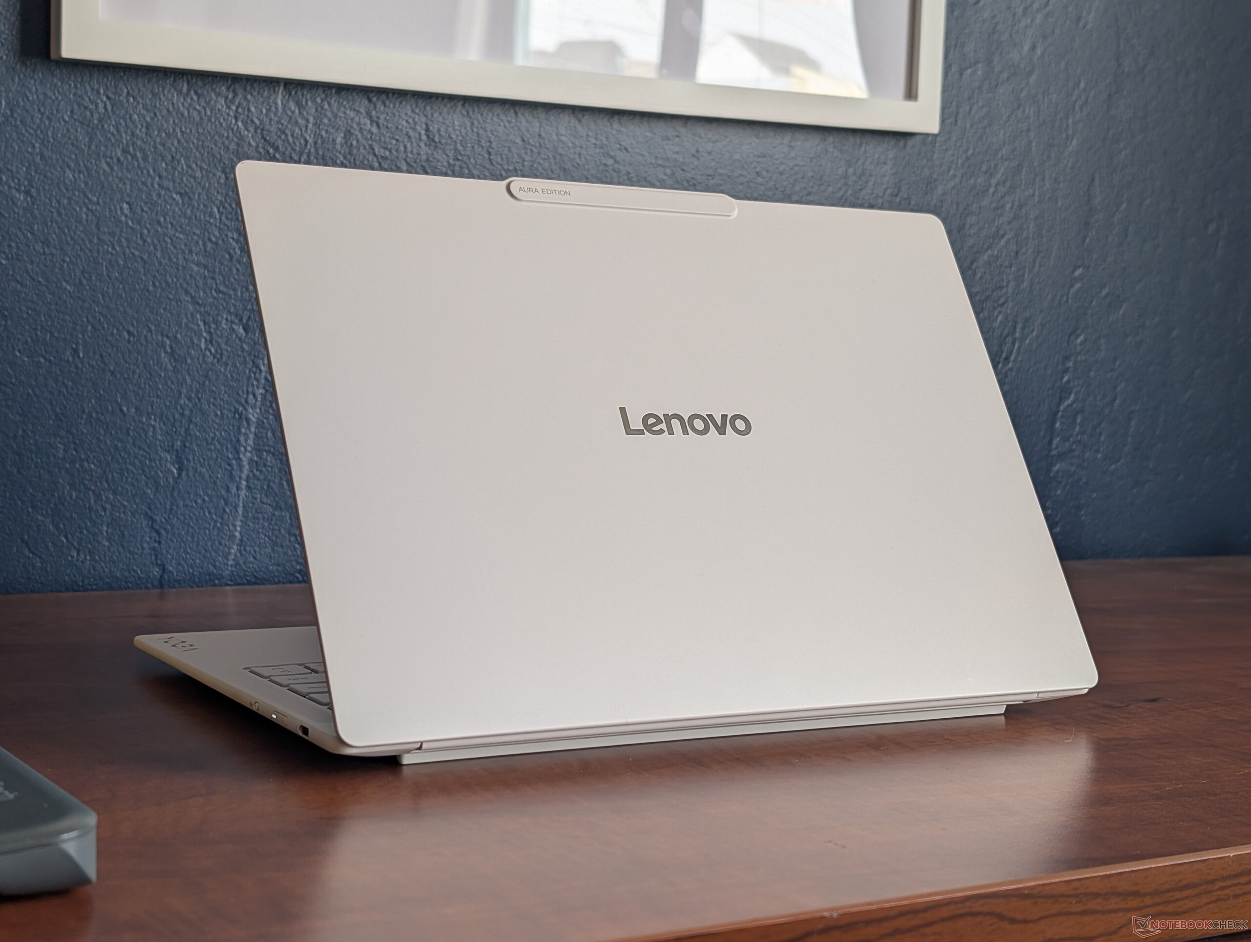 Lenovo Yoga Slim 7 OLED 14IPH11 - 14" - Intel Core Ultra 5 - 16GB RAM/512 GB SSD