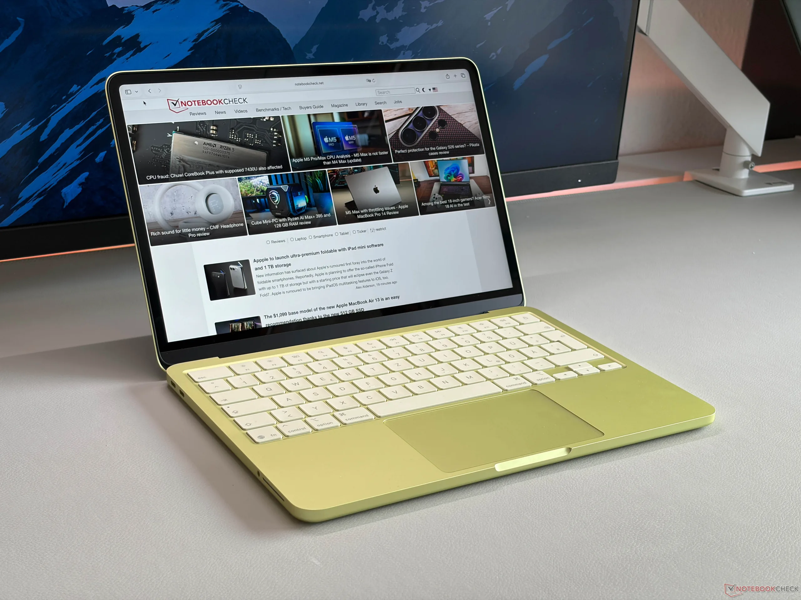 Apple MacBook Neo 256 GB - Notebookcheck Reviews Collection