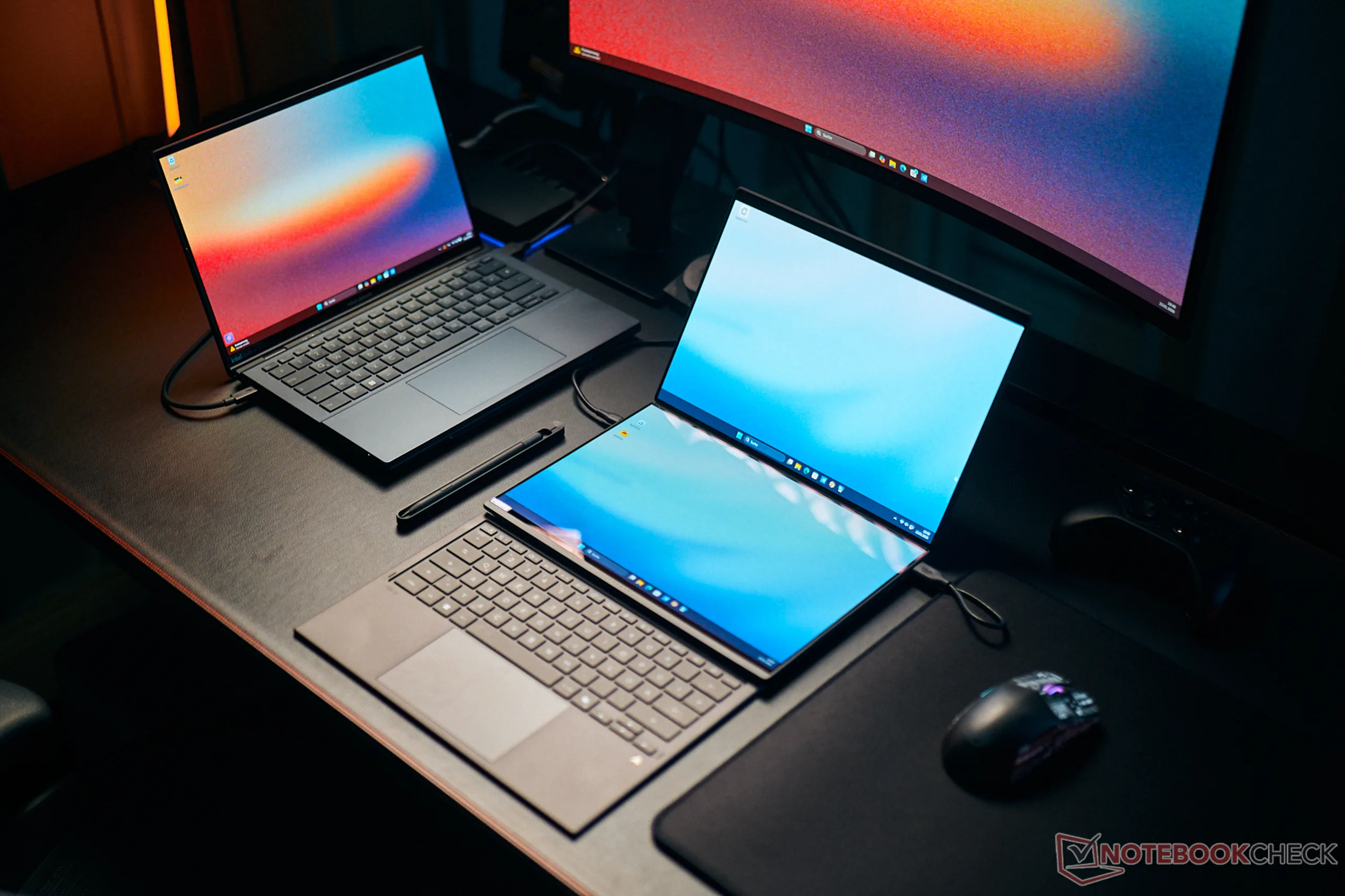 zenbook_duo_2026_case_08-q82-
