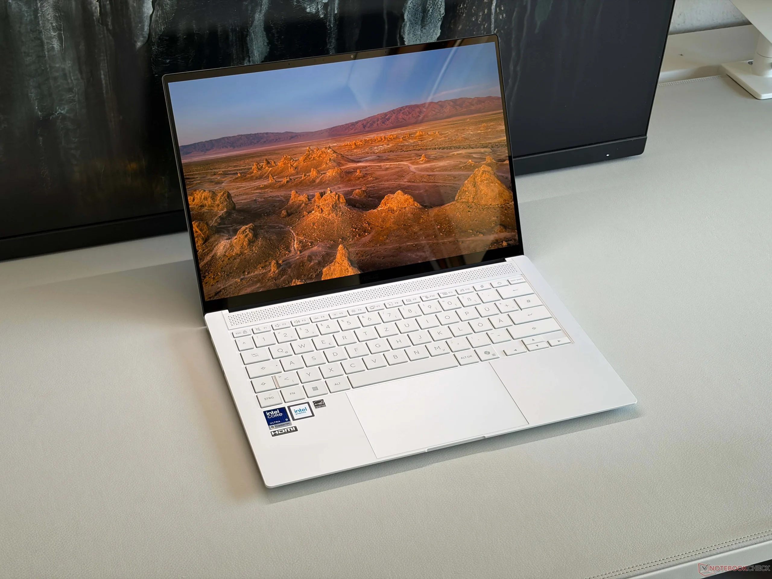 Asus ZenBook S14 2026 Laptop Review - Brighter OLED, but a slow