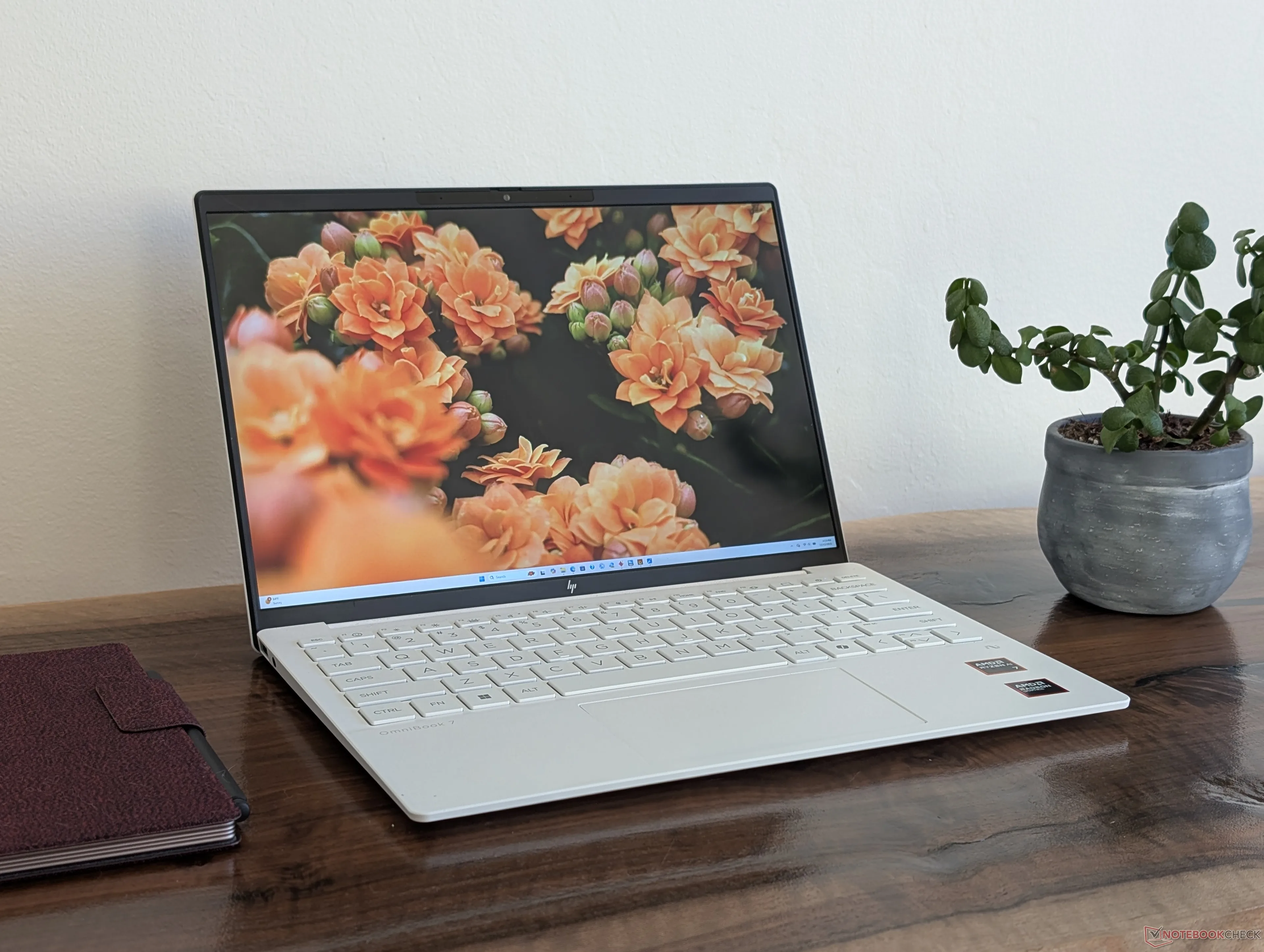 omnibook7aero13feauture_1-q82-
