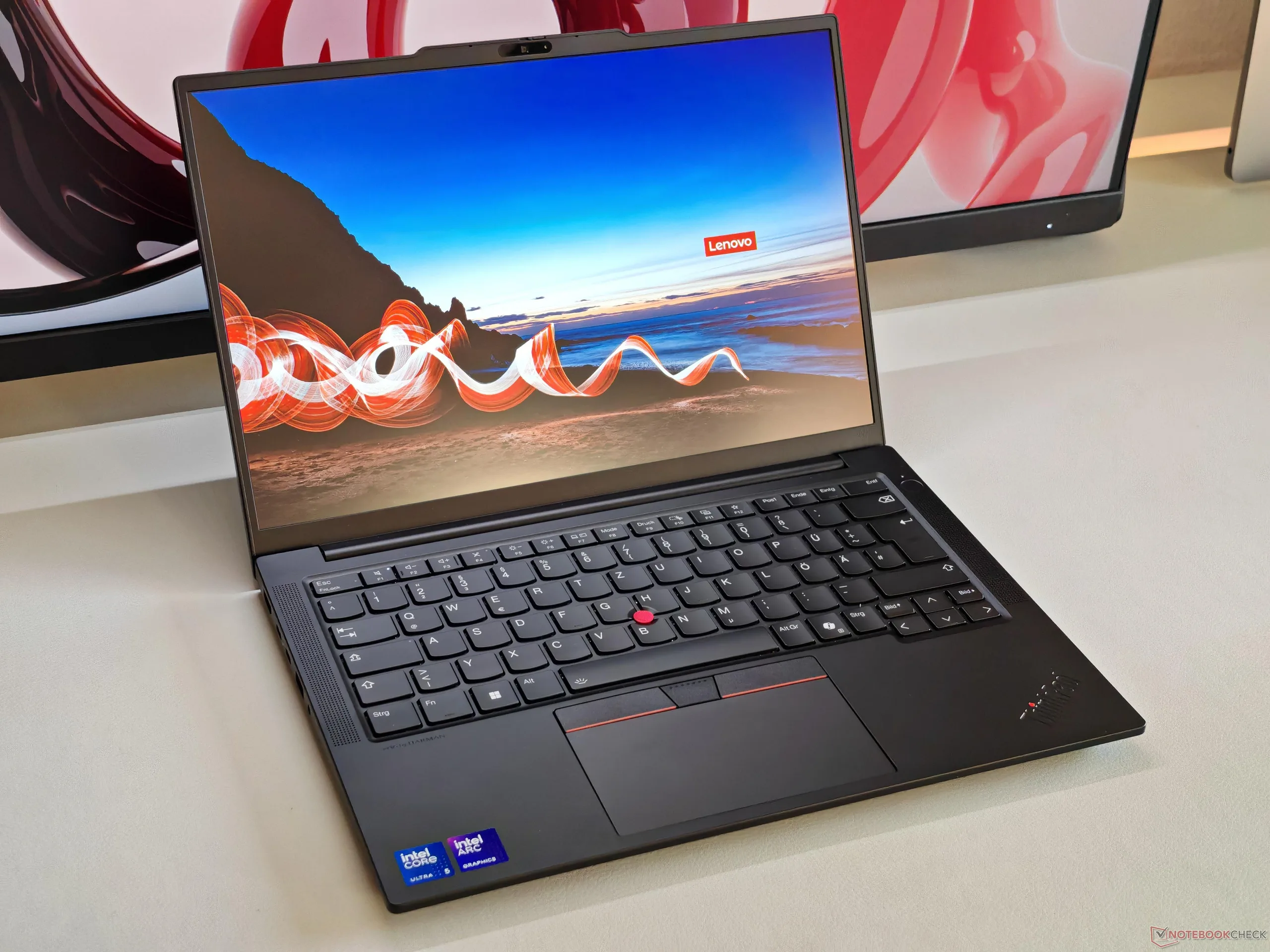 Lenovo ThinkPad E14 Gen 7 review - Lunar Lake delivers longer