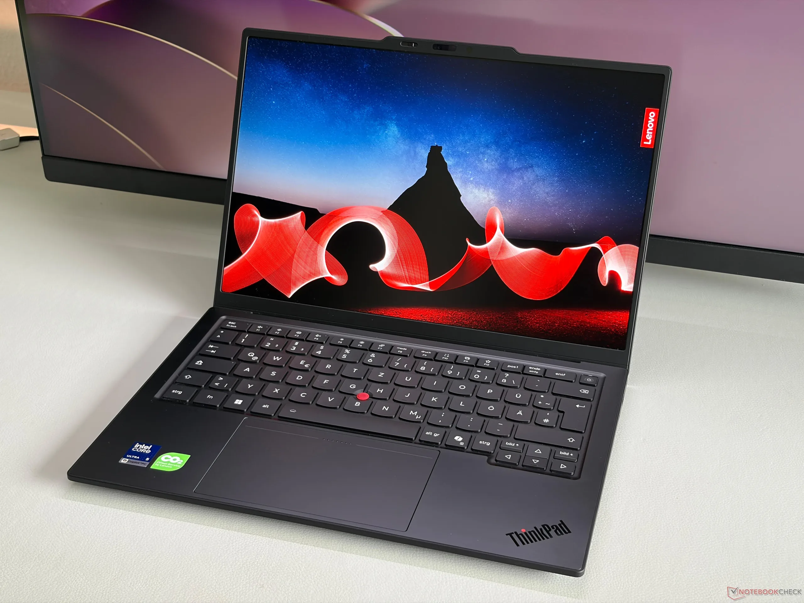 ThinkPad X1 Carbon Gen 14 新品 未開封 Lenovo ThinkPad X1 Carbon Gen 14 21V70075GE - Reviews and Specs