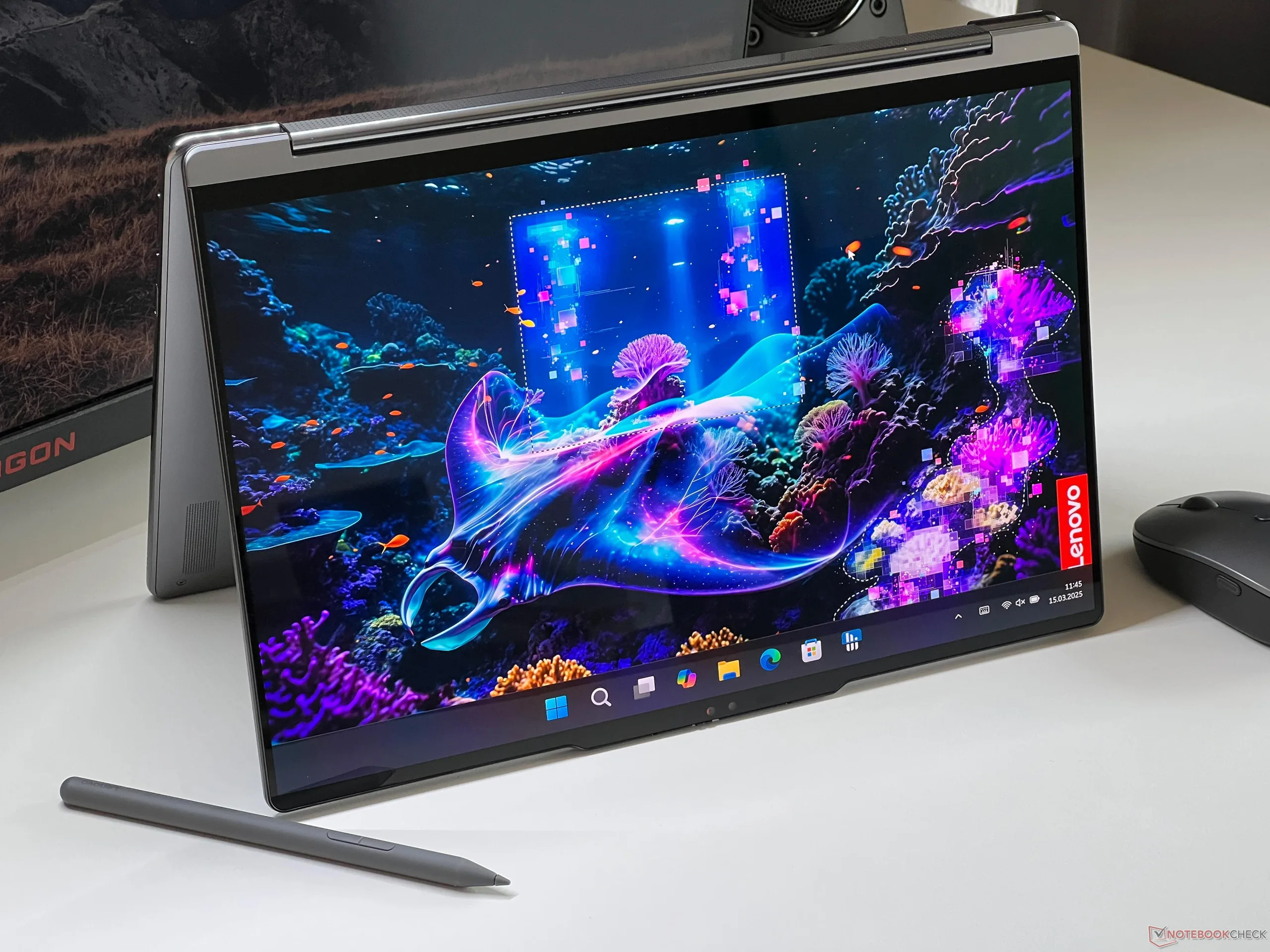 Lenovo should equip the Yoga 9 flagship convertible with a better