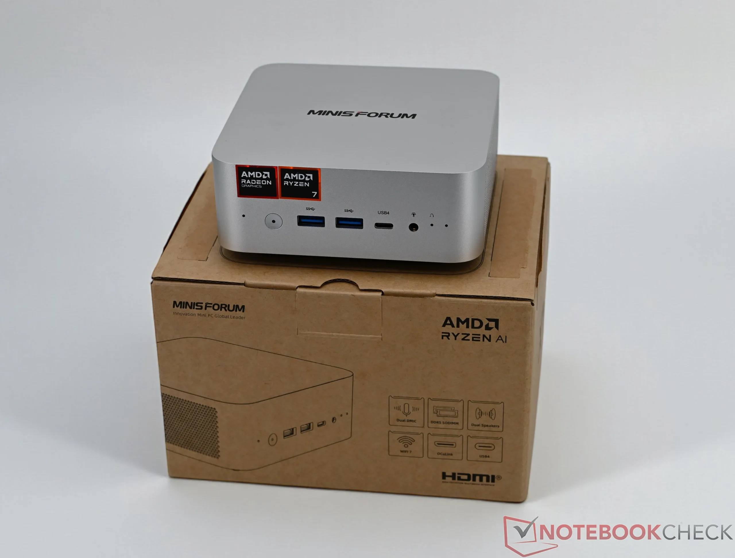 Minisforum AI X1 starts inexpensively: Mini PC with AMD Ryzen 7