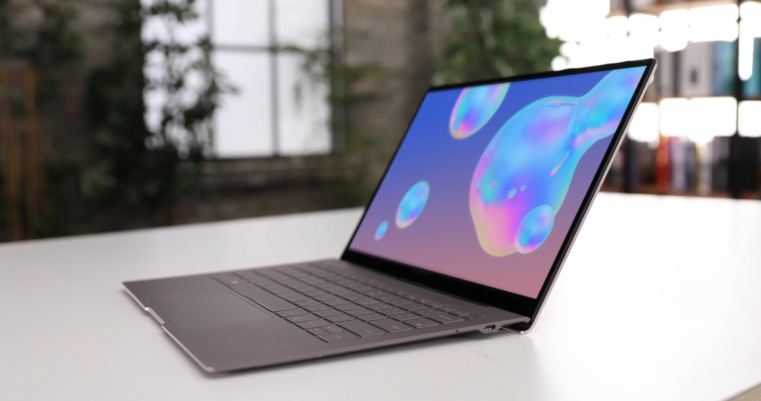 コンピュータ+IT SAMSUNG - Galaxy book s LTE 4G LTE-enabled Samsung Galaxy Book S launching on Valentine's Day
