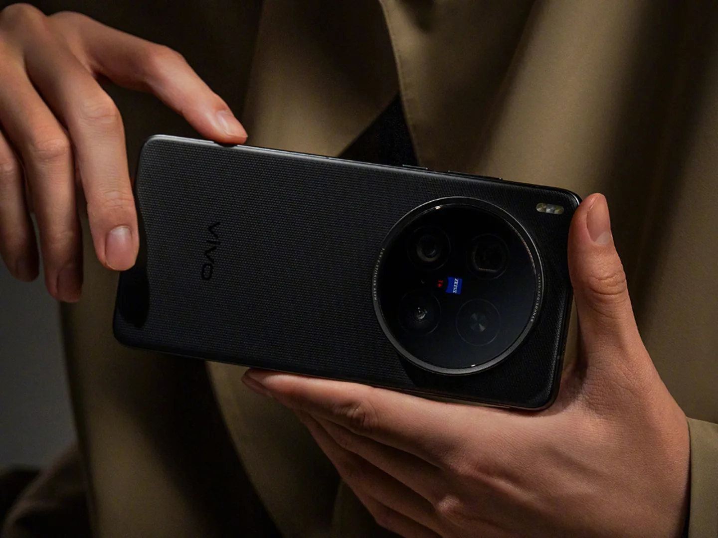 Vivo-X200-Ultra-launched-q82-