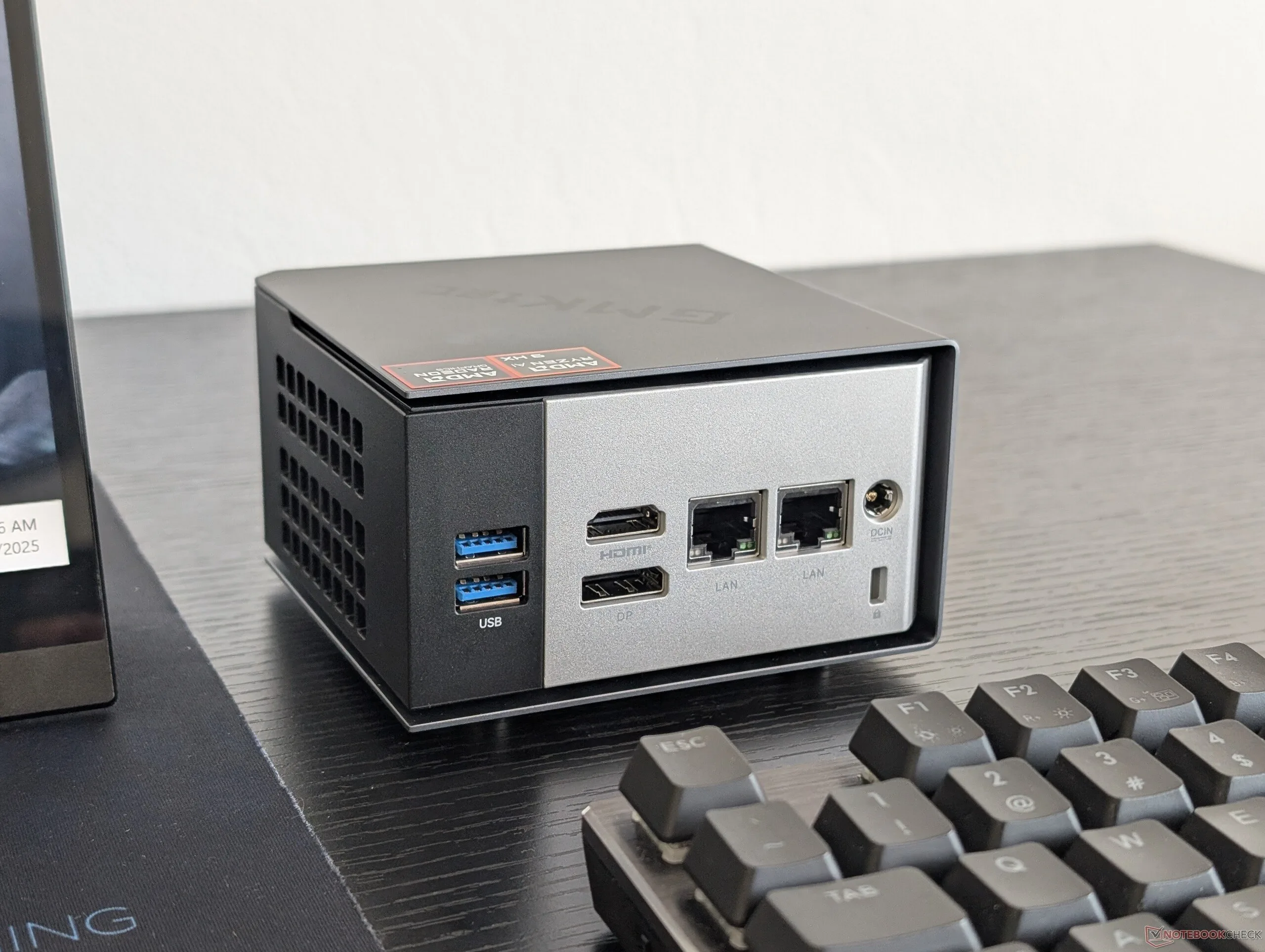 Powerful GMKtec EVO-X1 mini PC with Ryzen AI 9 HX 370 